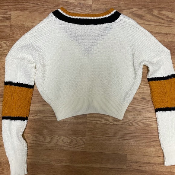 Misguided Off White Cropped Sweater - Picture 2 of 2